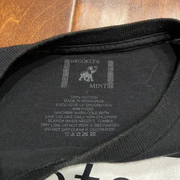 Brooklyn Mint Notorious BIG Ready To Die Album Cover T-Shirt Men's SIze Large - Picture 5 of 7